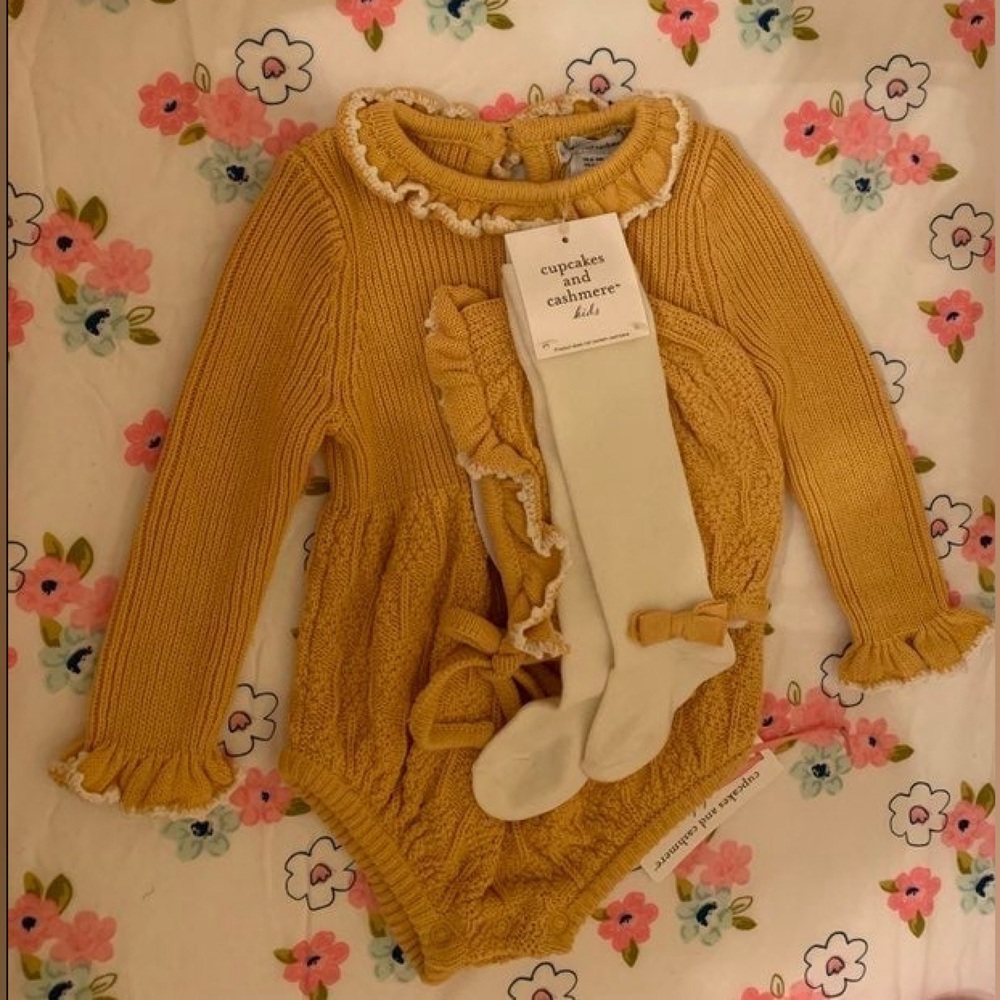 cupcakes and cashmere baby knit romp size 6-9M